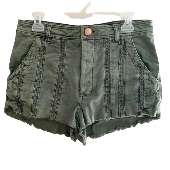 ❤️‍🔥HOST PICK❤️‍🔥 Free People Great Expectations Lace shorts NWT! - Picture 2 of 11